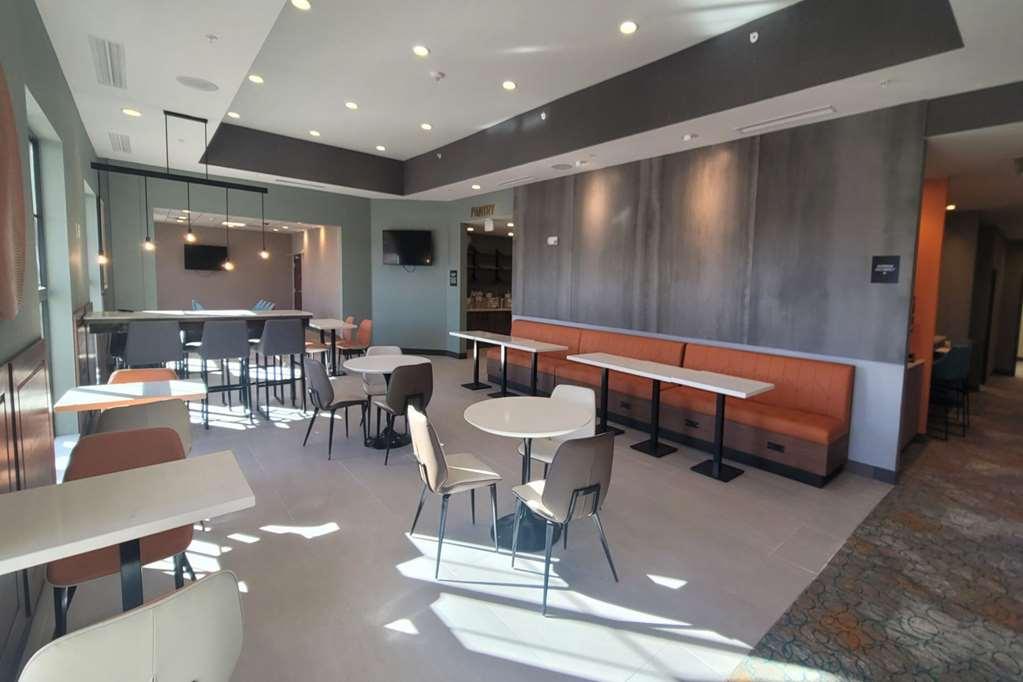 Comfort Suites Cheyenne Restoran foto