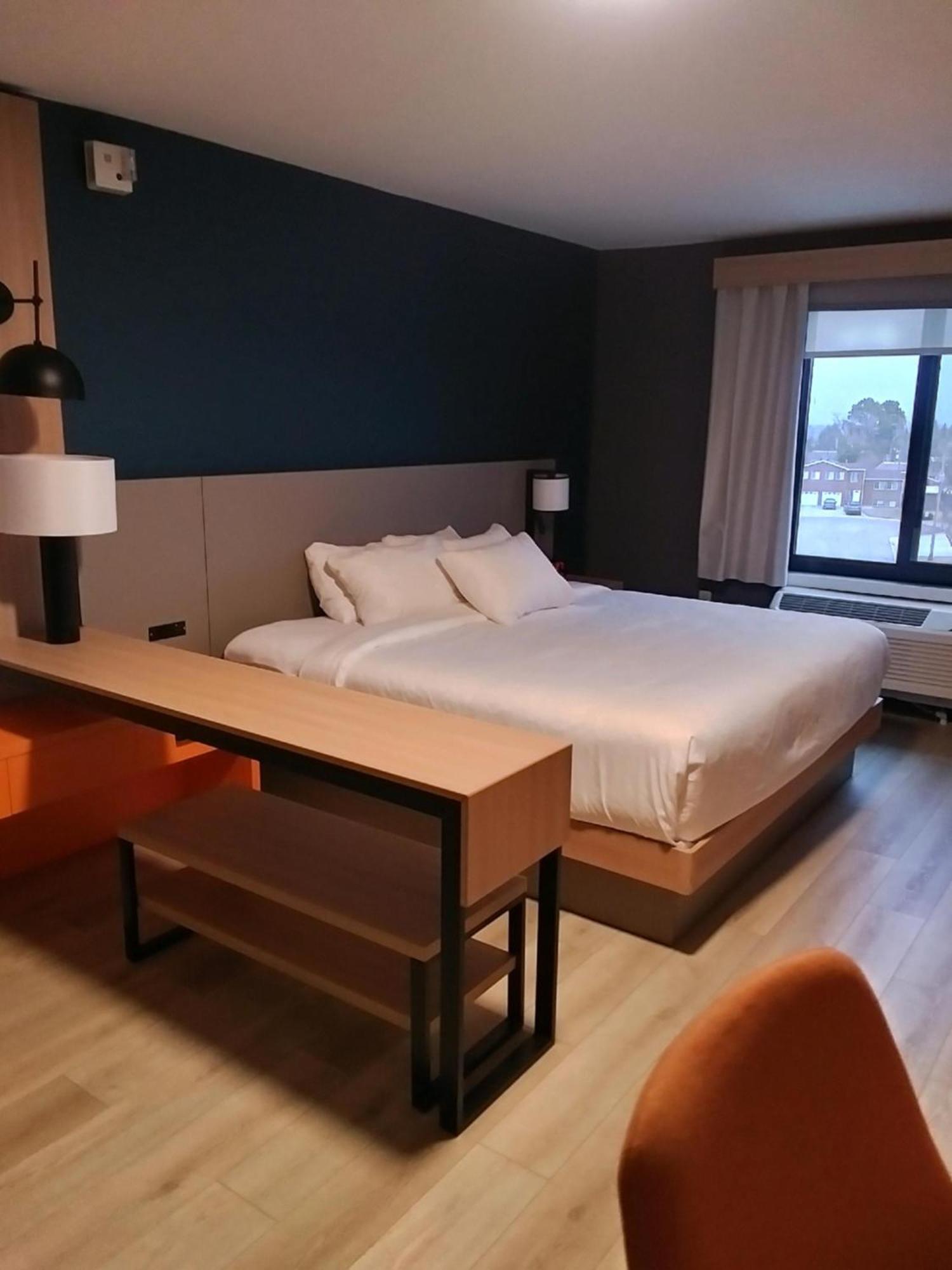 Comfort Suites Cheyenne Bagian luar foto