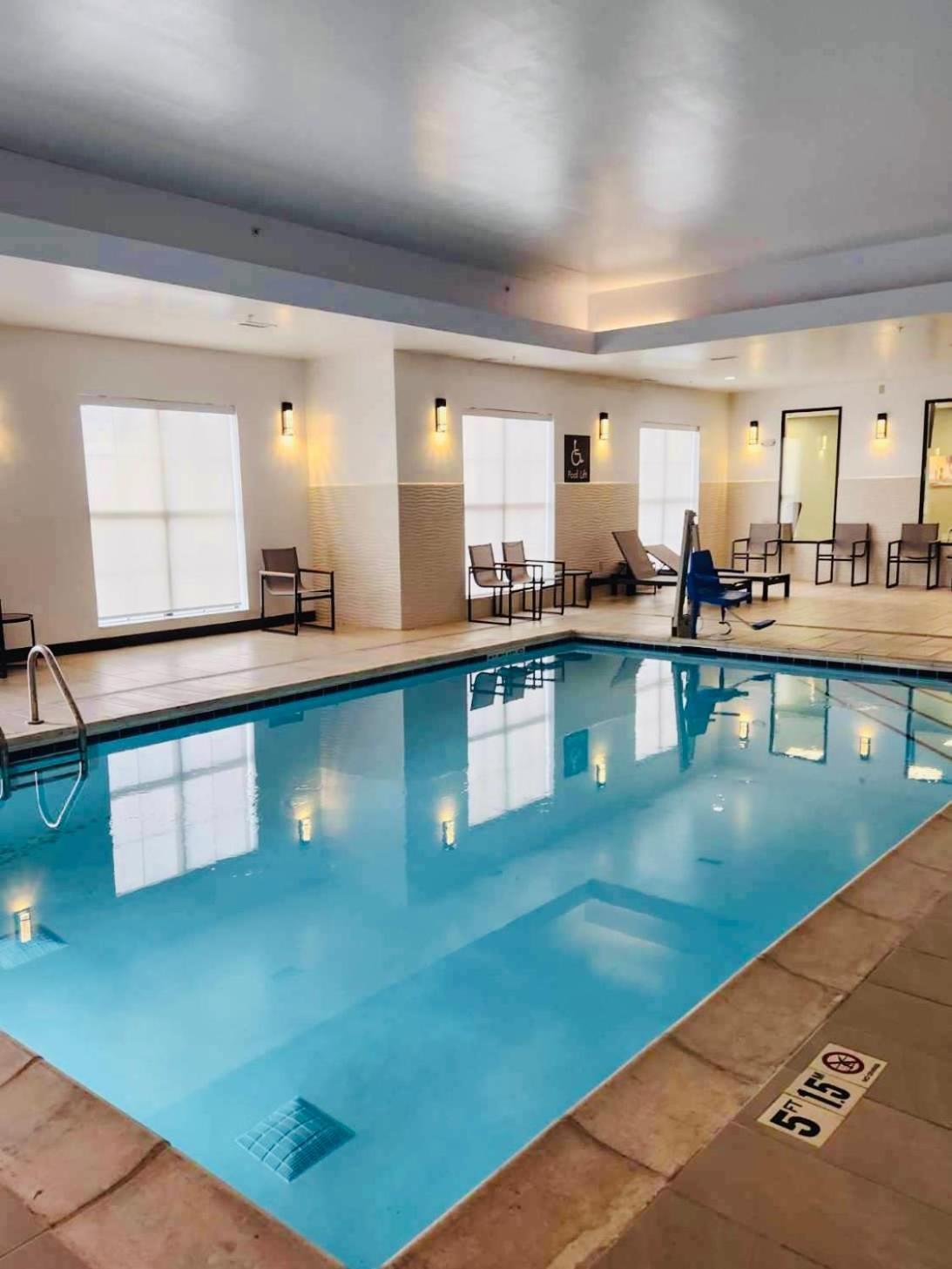Comfort Suites Cheyenne Bagian luar foto